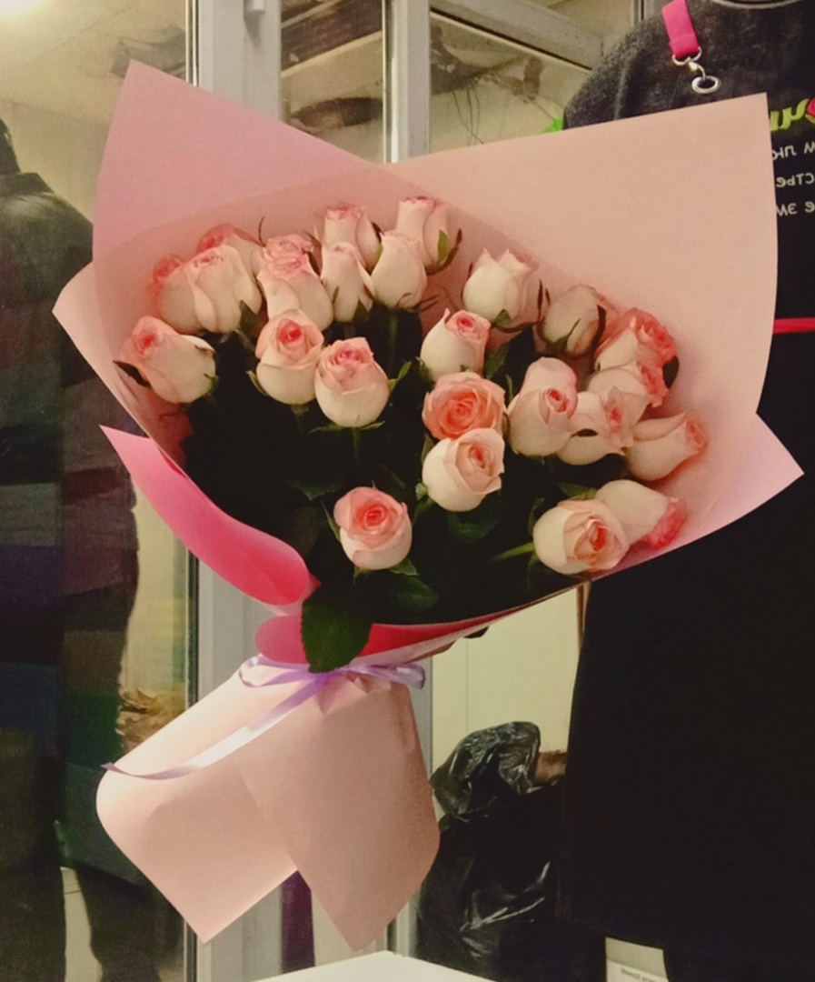 картинка Букет "Джумилия" 25 роз